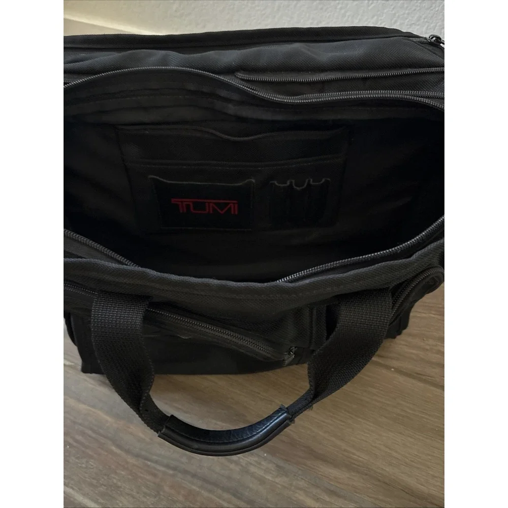 TUMI 2-Way Briefcase Black Nylon Leather Expandable Handbag 26141DH Mens